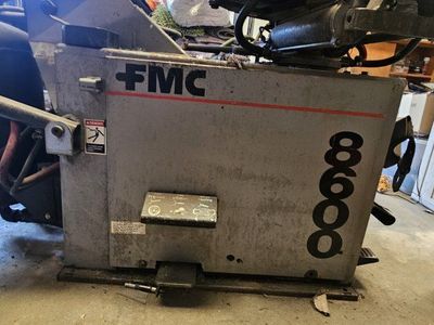 FMC 8600 Tire Changer Machine - Heavy Duty Industrial Shop Equipment