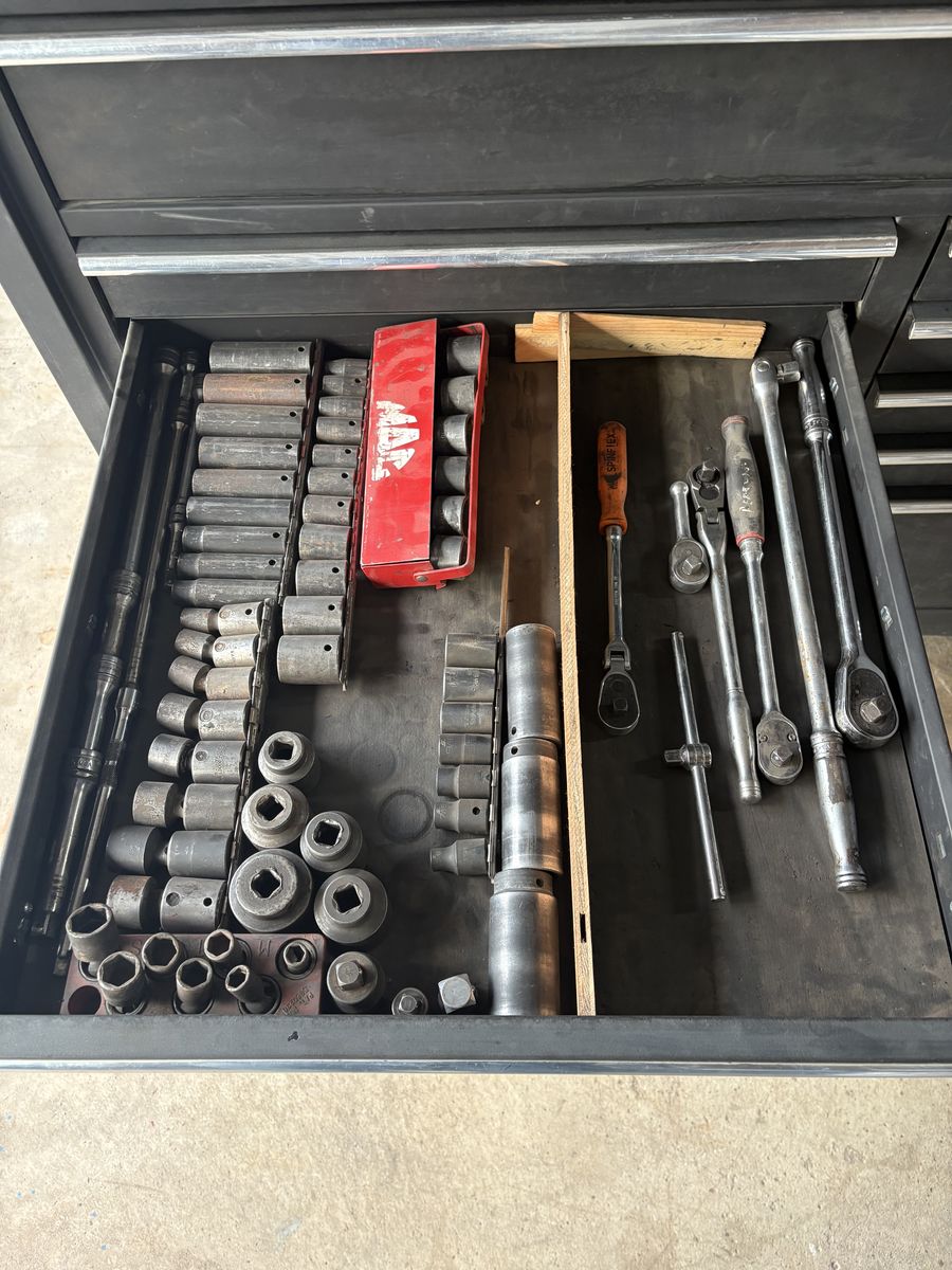 Main image 6