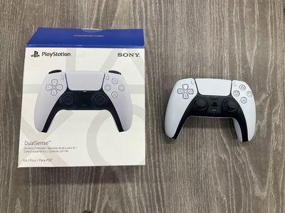 SONY PLAYSTATION 5 CONTROLLER IN ORIGINAL BOX