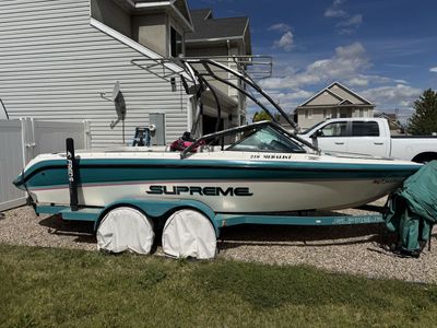1994 Supreme 210 Medalist