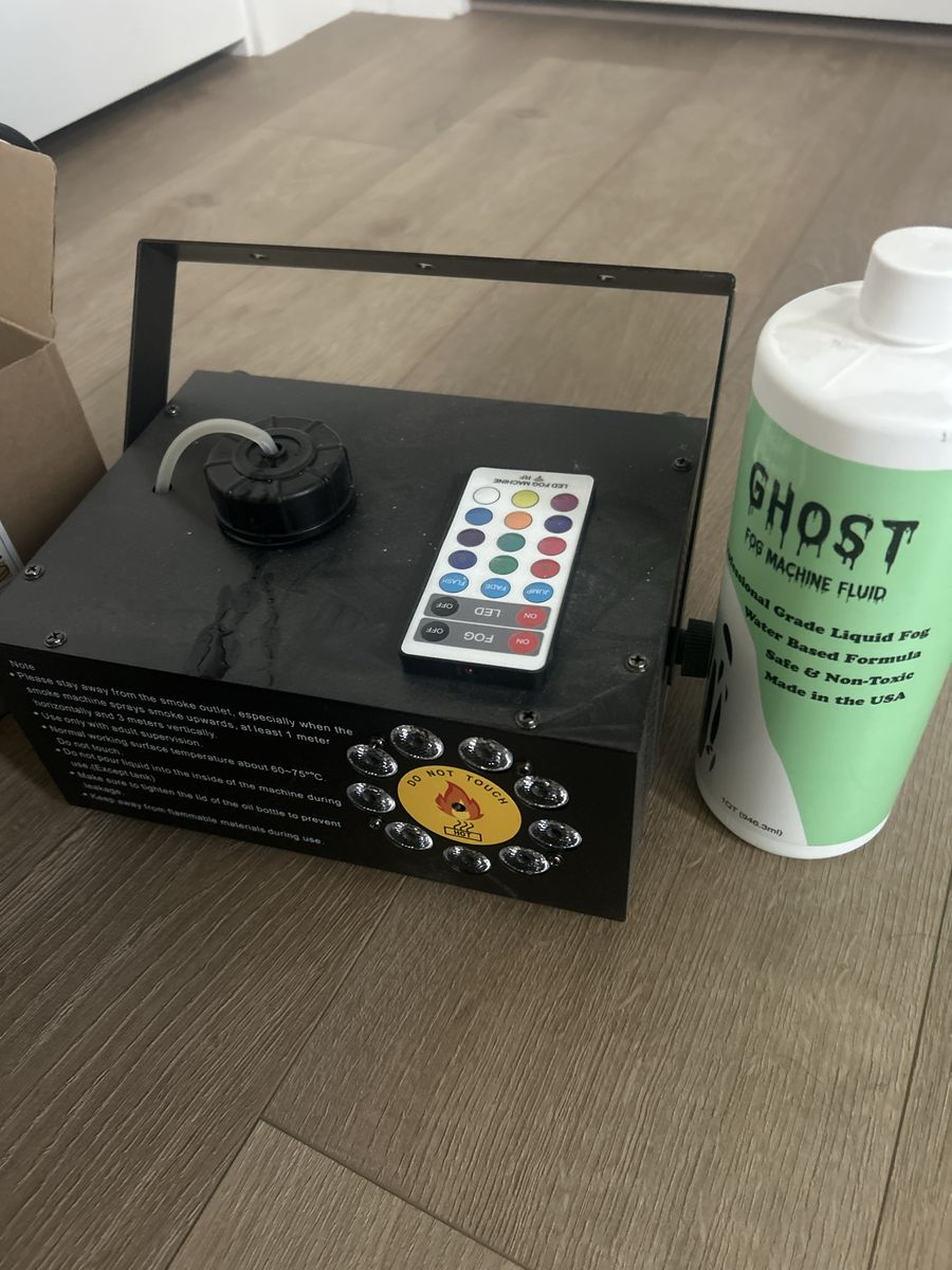 Fog machine with liquid