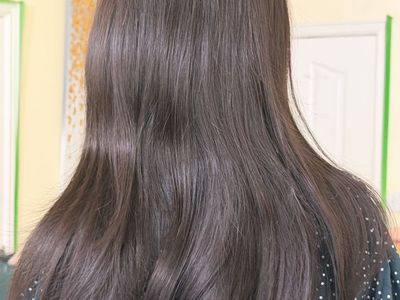 New. Luxurious Dark Brown Human Hair Full Lace Wig - Long Wavy, Natural Look, Medium Density