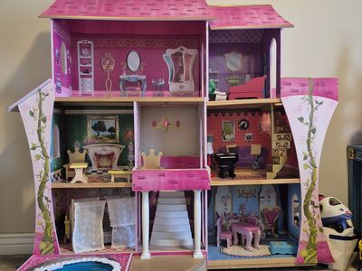 Doll House With Accessories As Shown