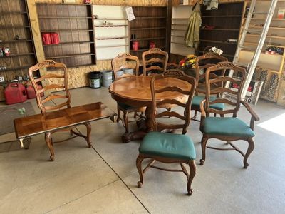 Nice Hardwood Table, Leaf, And Six Chairs