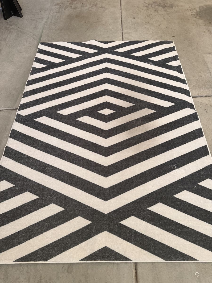 6x9 Ruggable Washable Rug + Cushioned Pad – $300 OBO