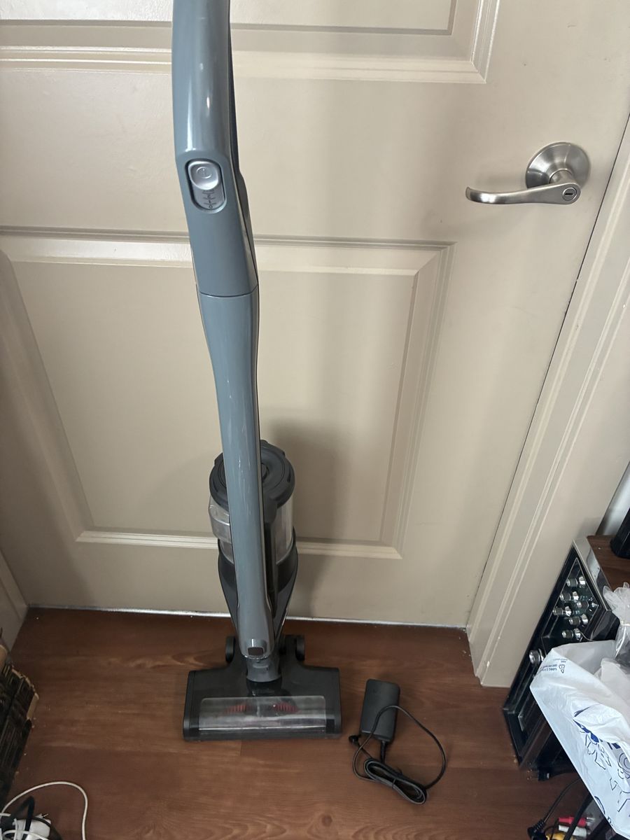 Miele Triflex HX1 Cordless Stick Vacuum With Charger