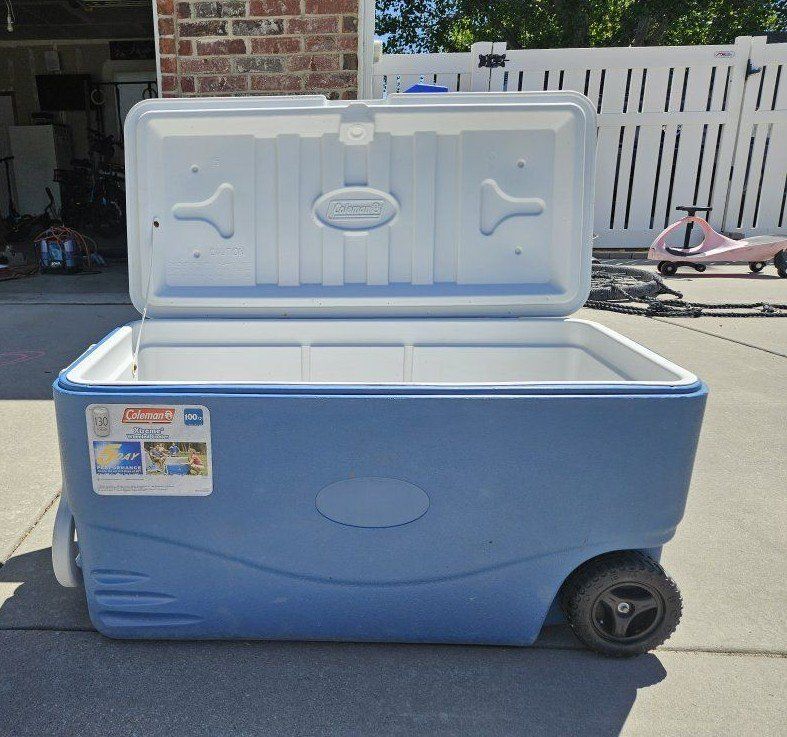 Coleman 100 quart cooler with wheels