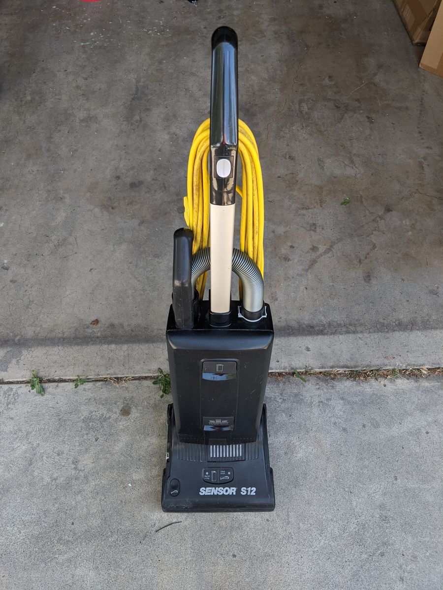 Windsor Sensor S12 Commercial Vacuums