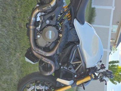 Ducati monster 1200s