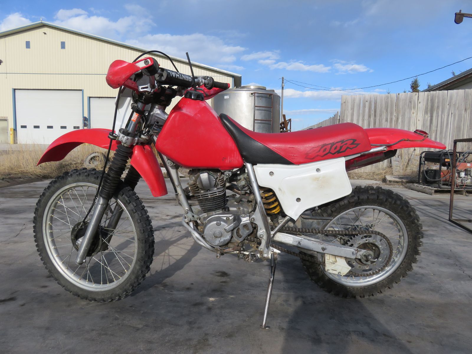 Honda XR 200R Motorcycle Motorbike
