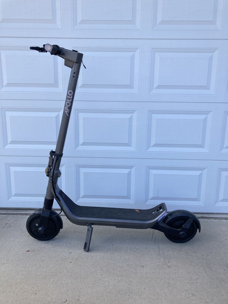 Apollo Go Scooter
