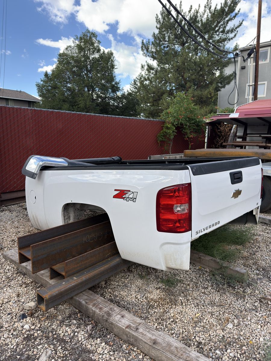 07-14 Chevrolet Truck Bed White