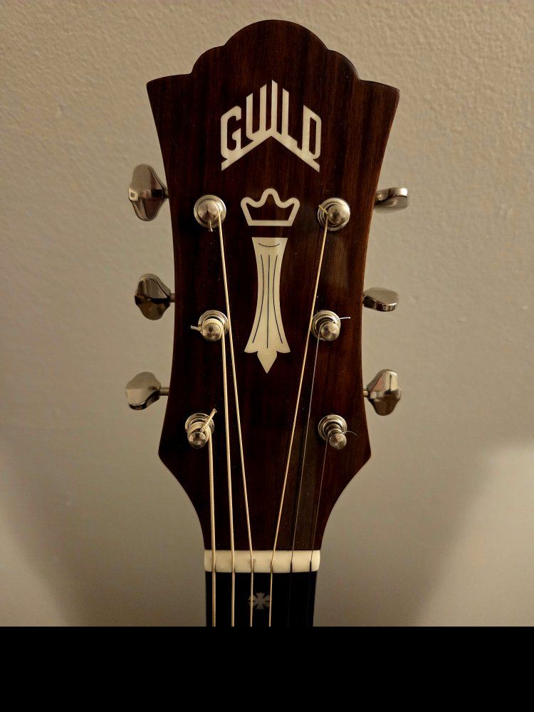 Main image 4