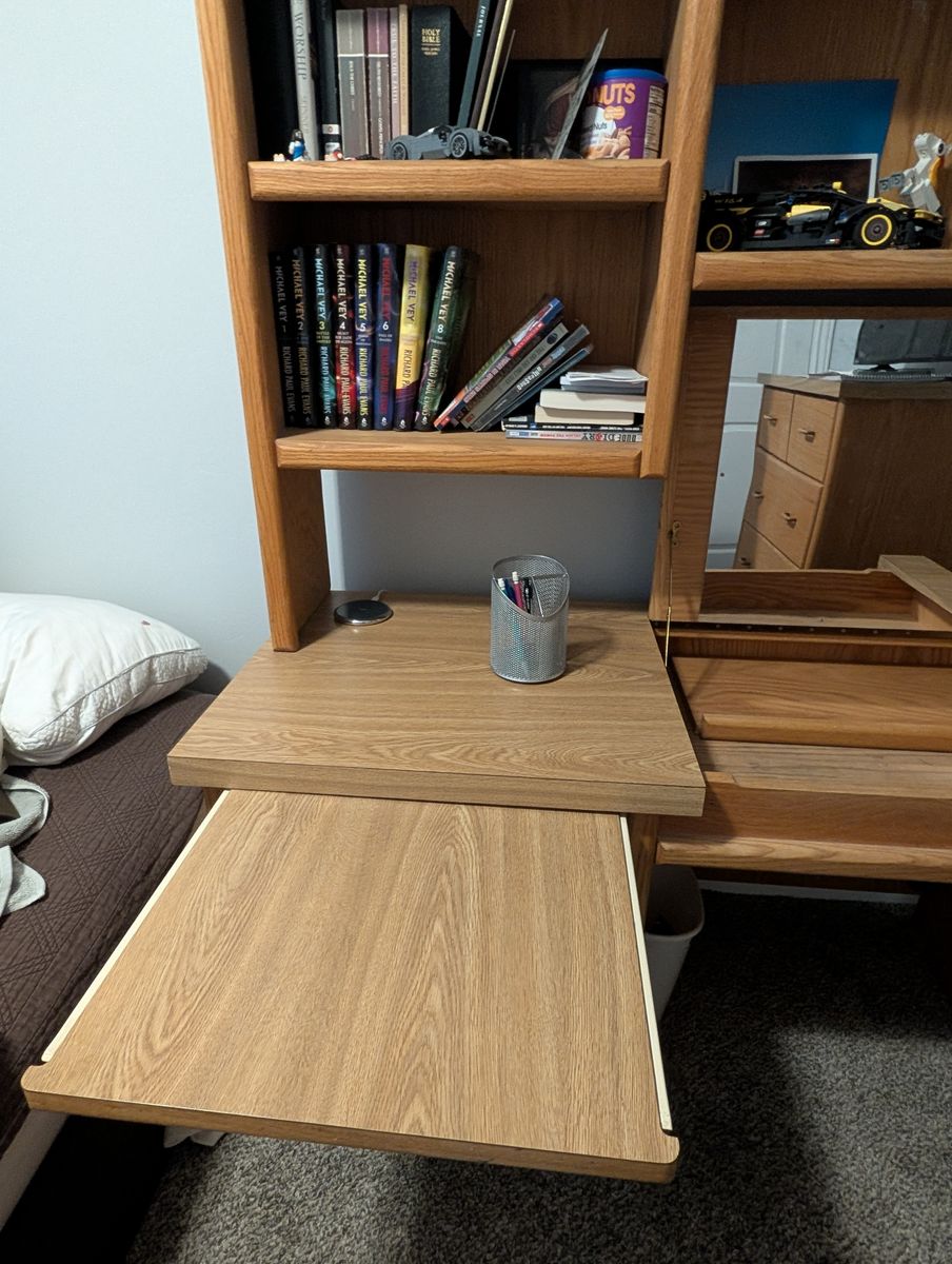 Main image 3