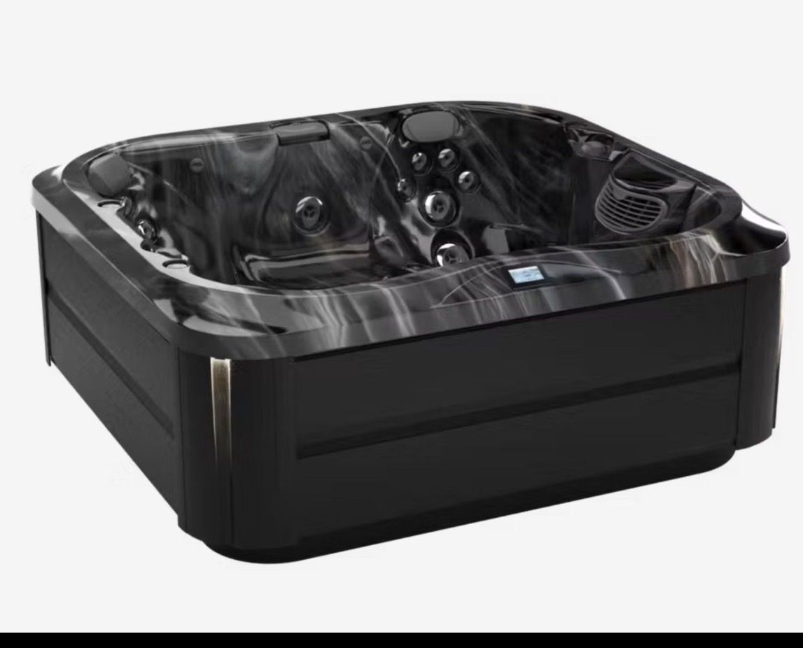 Jacuzzi J-355 Hot Tub