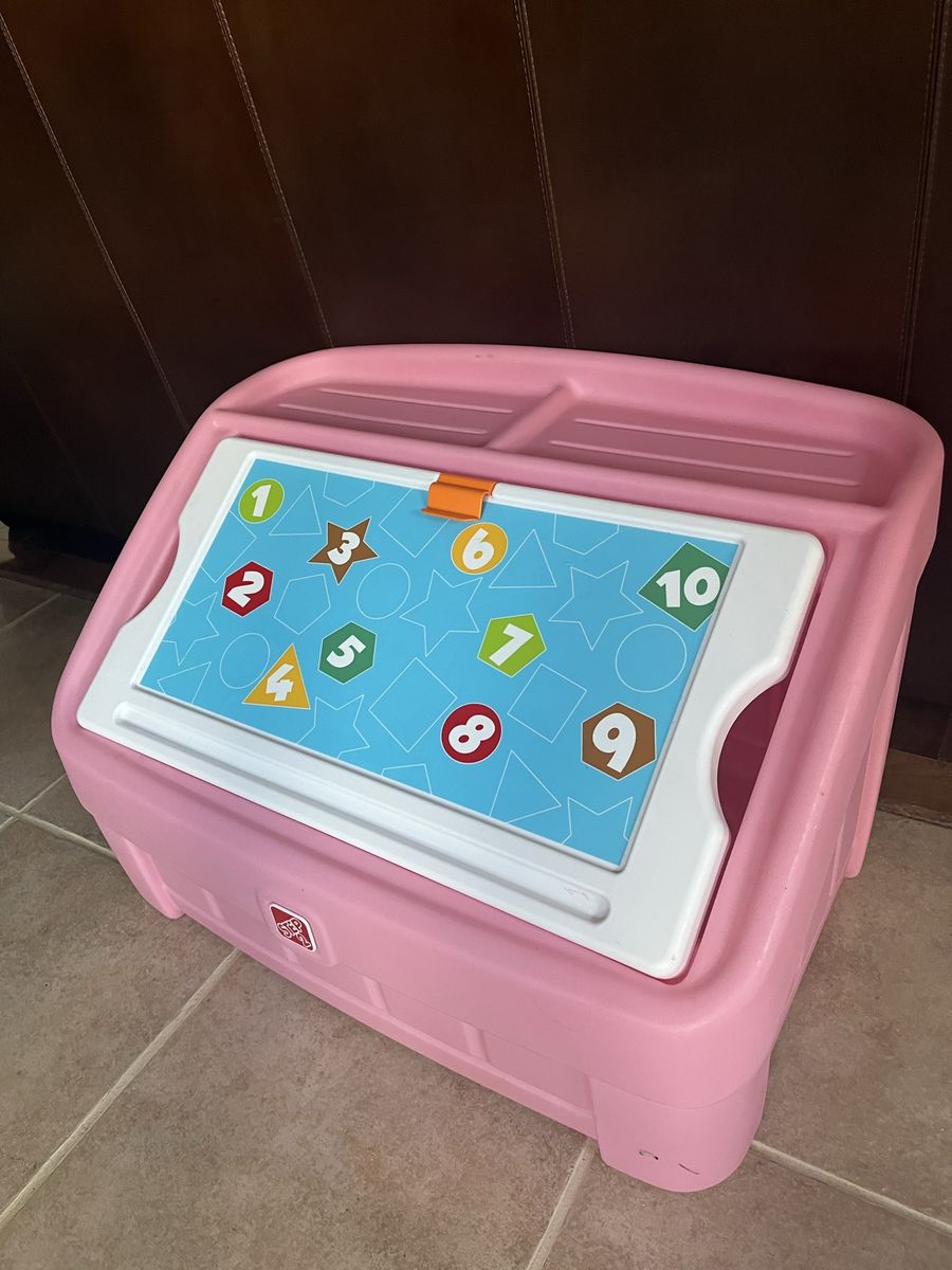 Step 2 pink toy box with lid.