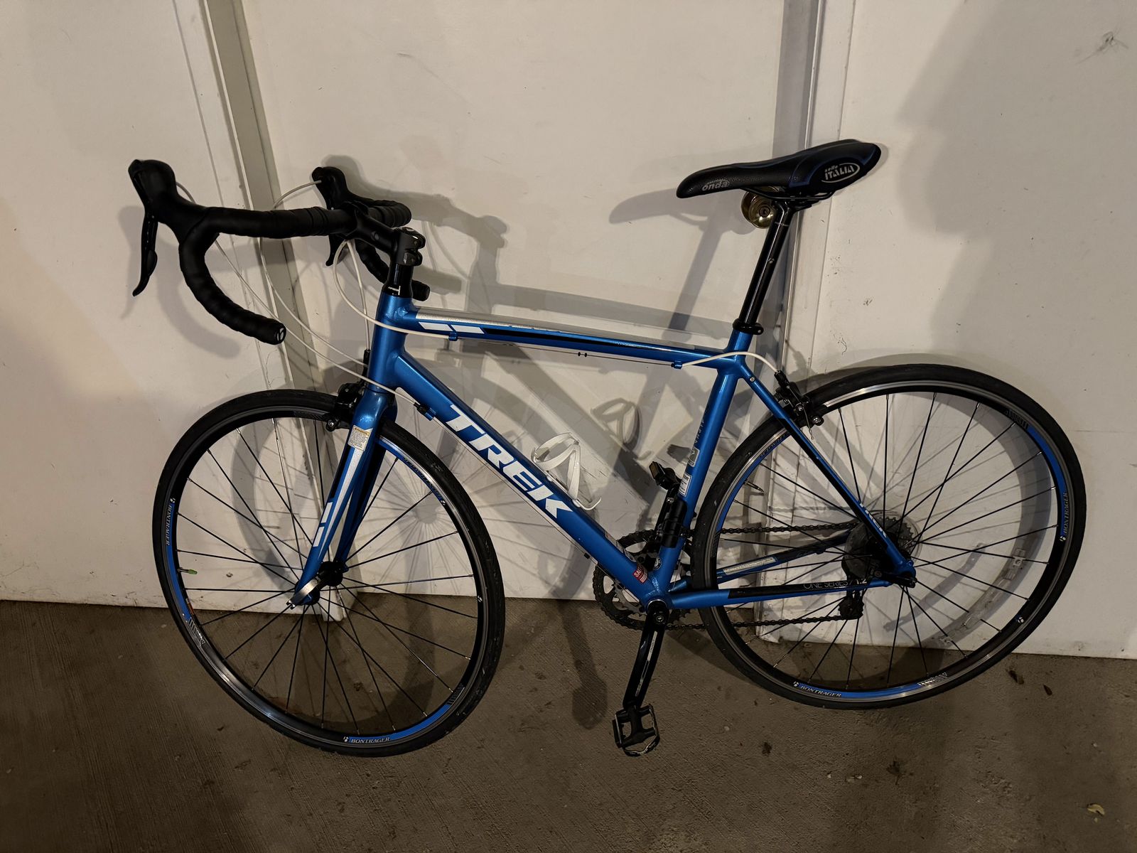 2013 Trek One Series 1.2 fits riders from at least 5'8" to 5'11"