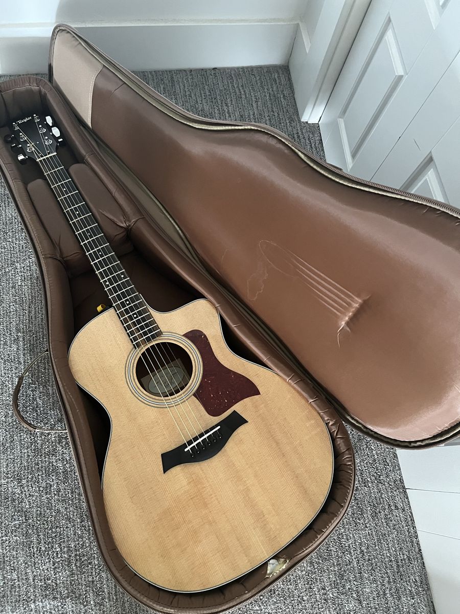 Taylor guitar