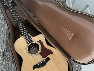 Taylor guitar