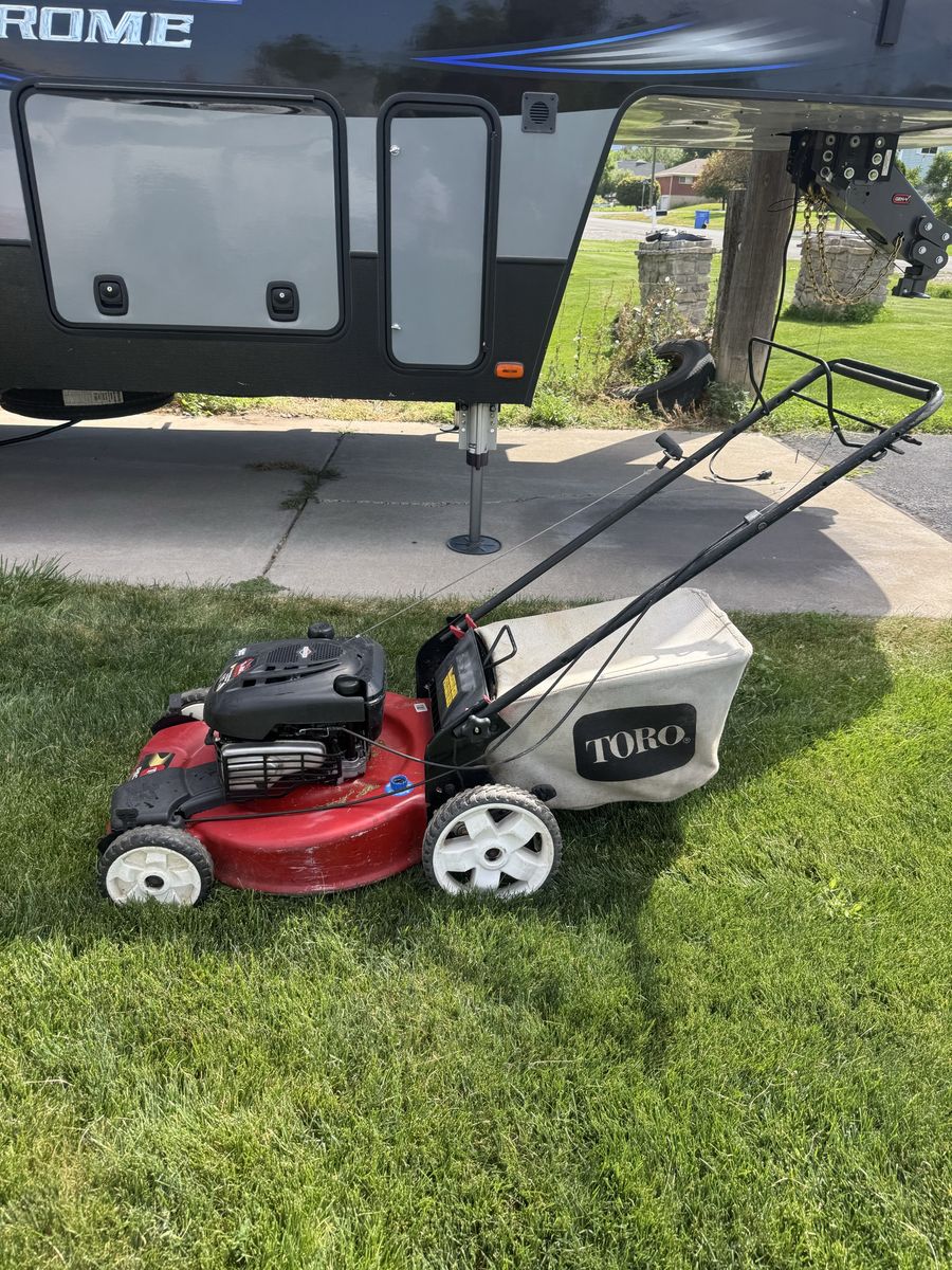 Great used Toro recycler lawnmower, self-propelled