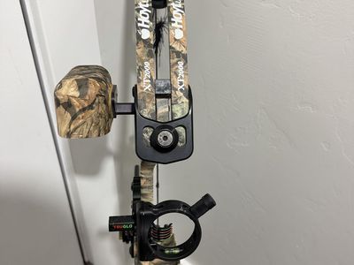 Hoyt XT2000