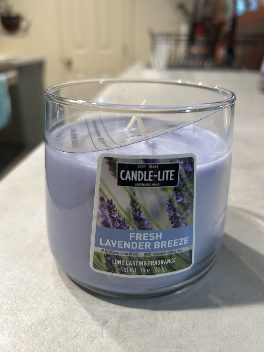 NEW Candle-Lite Fresh lavender breeze candle – 2 wick