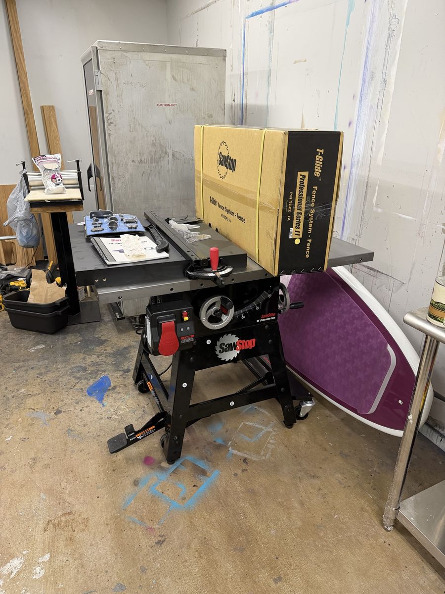 SawStop Contractor Table Saw, 1.75 hp  with T-Glide Fence System - New