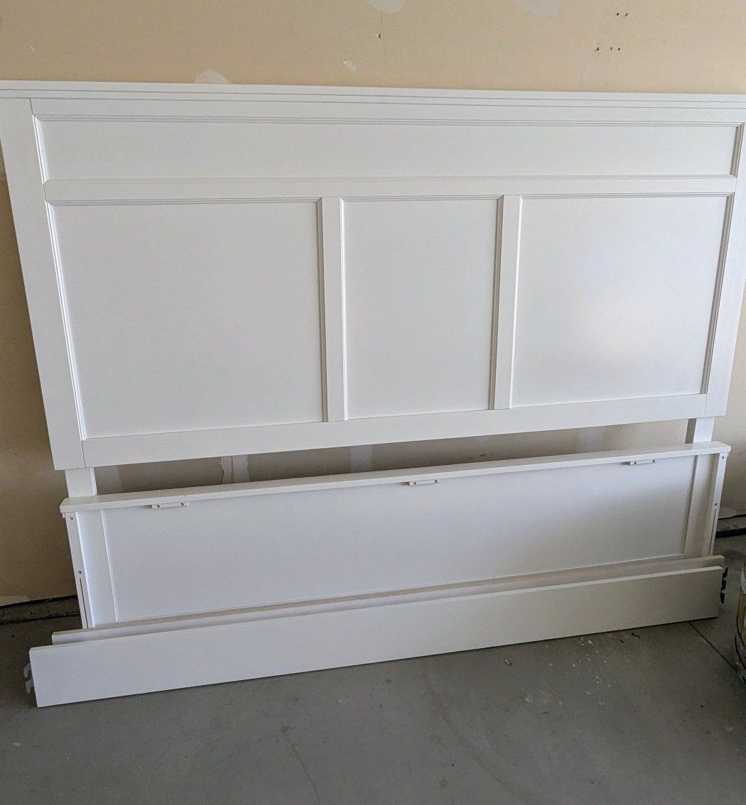 KING White Headboard & Footboard