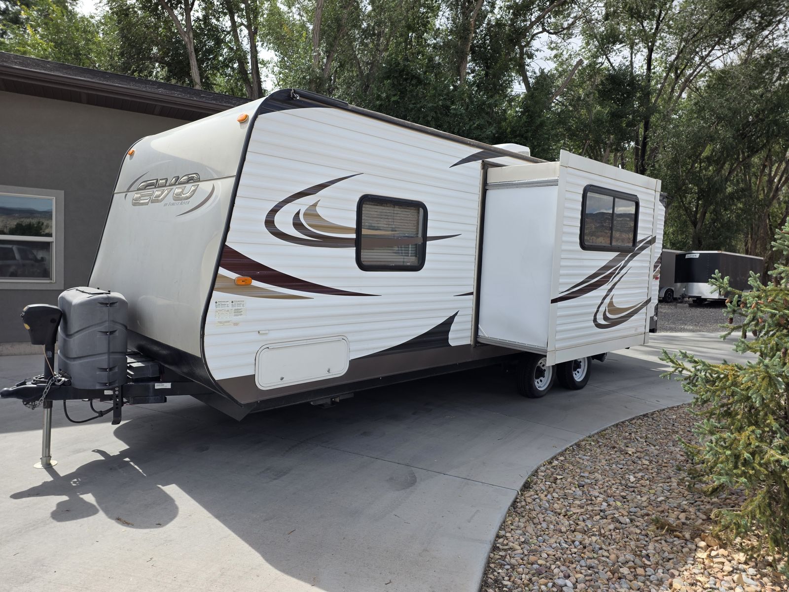 Great 2015 EVO T2300 Travel Trailer