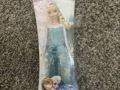 2013 Elsa of Arendelle Mattel Doll