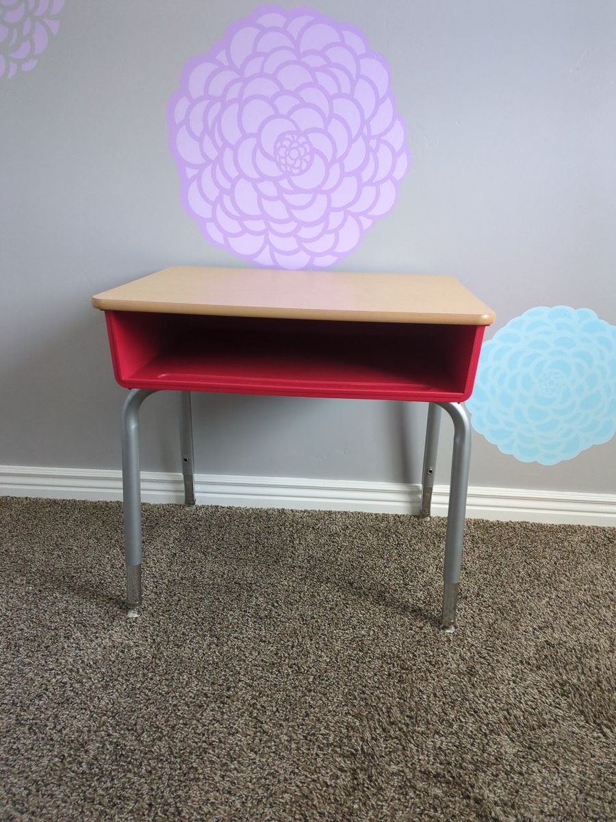 School Desk Student Learning Desk with Red Tray and Natural Wood Top