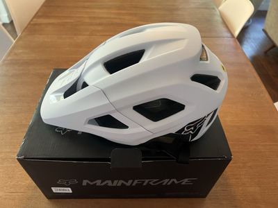 NEW Fox Racing Mainframe Mountain Bike Helmet - White, Size M (55-59 cm)