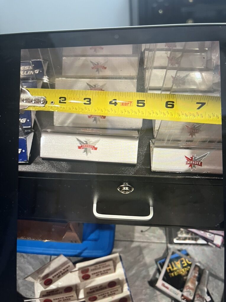 Main image 7