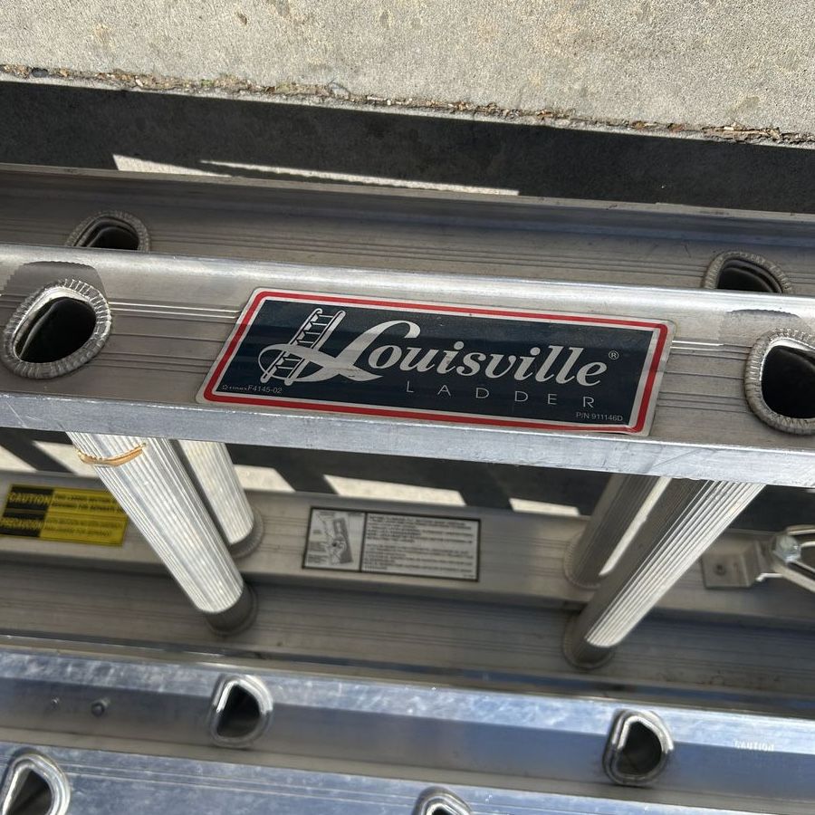 Extension Ladder 32 foot
