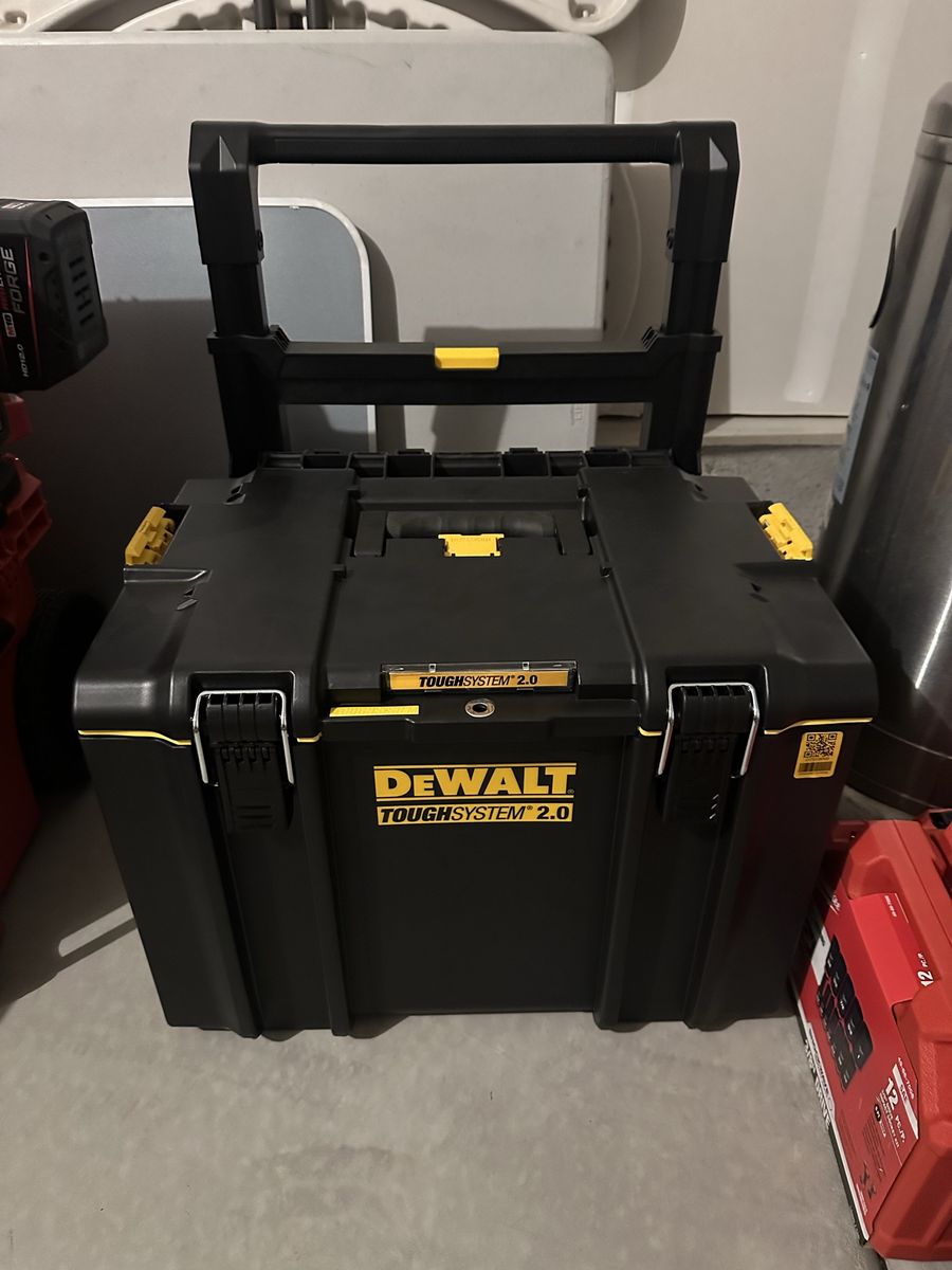 DealtTOUGHSYSTEM 2.0 24 in. W Modular Tool Box