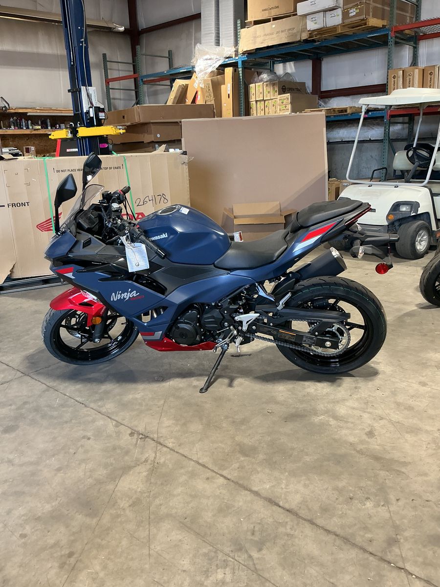2026 KAWASAKI Ninja 500 ABS Metallic Matte Twiligh