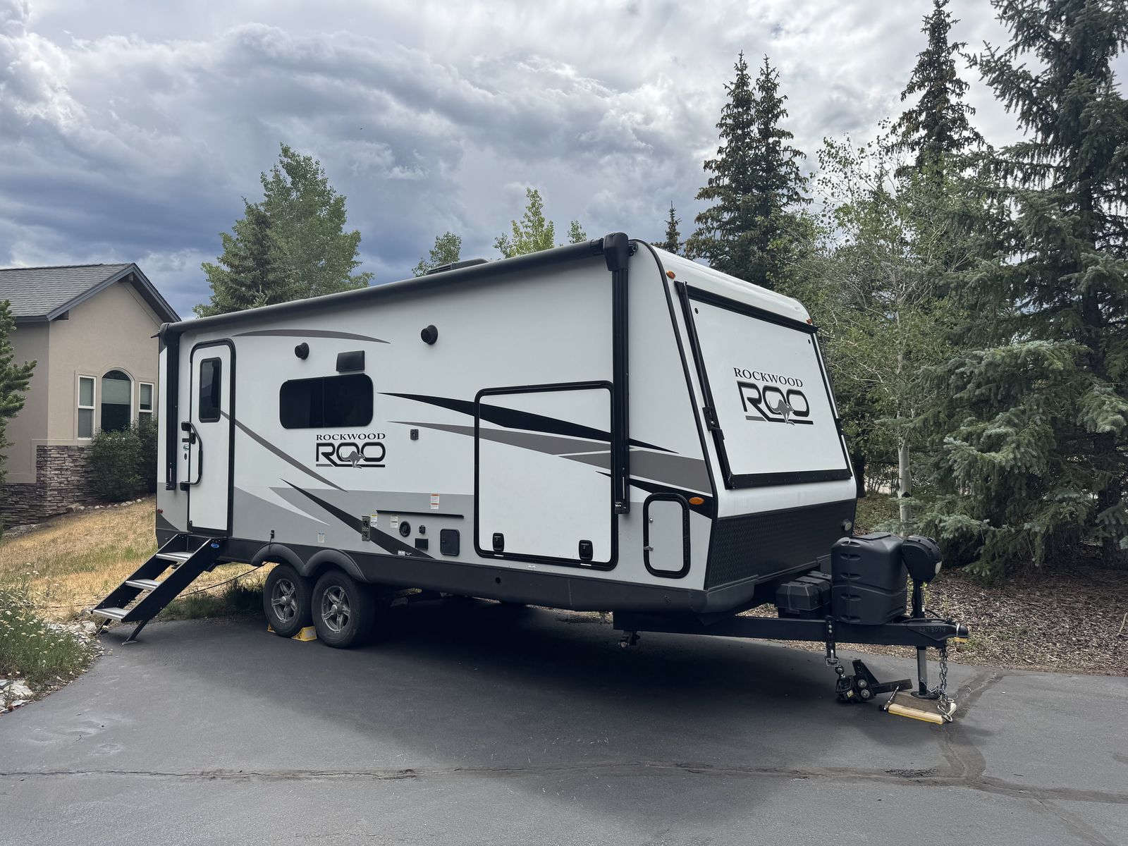 2023 Rockwood Roo 235S | One Owner | Solar | Outdoor Kitchen | Theater Seating