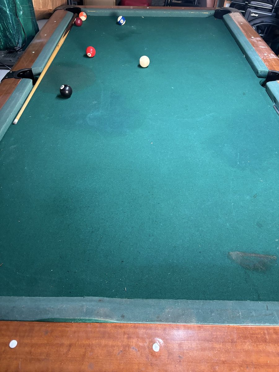 Pool table