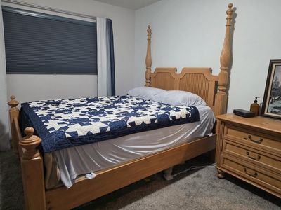 queen bed, dresser, two night stands