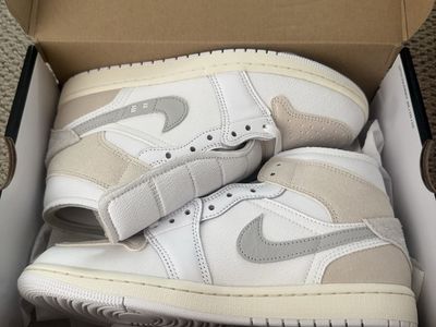 Nike Air Jordan 1