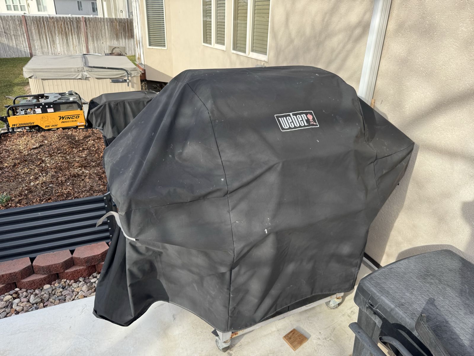 Good BBQ, 3 Burner Decent Condition 25.00