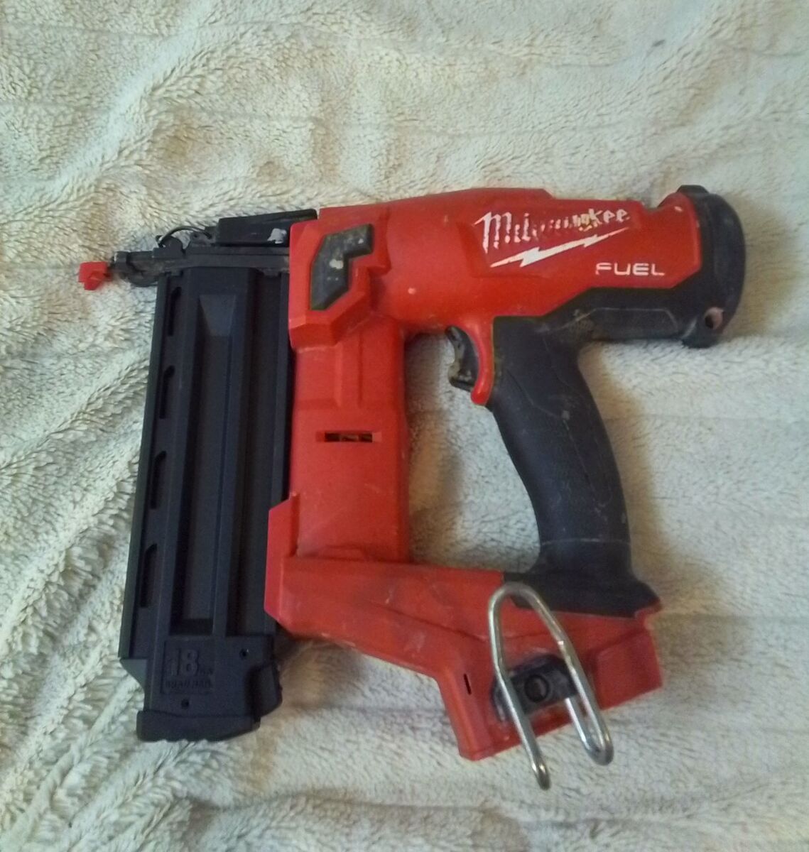 Milwaukee 18 Gauge Brad Nailer