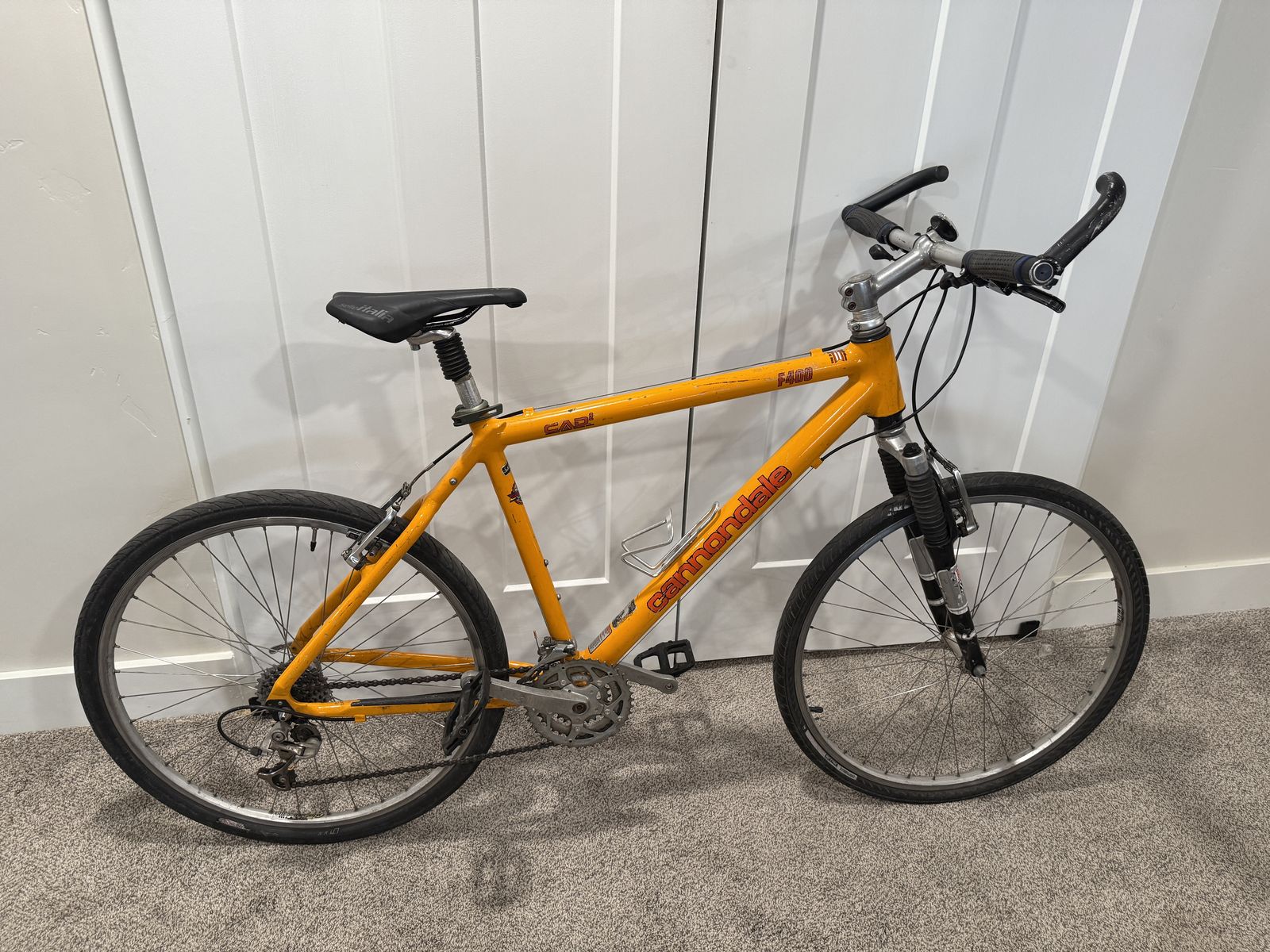 Cannondale F400 CAD2 Mountain Bike Large 21 Spd 26