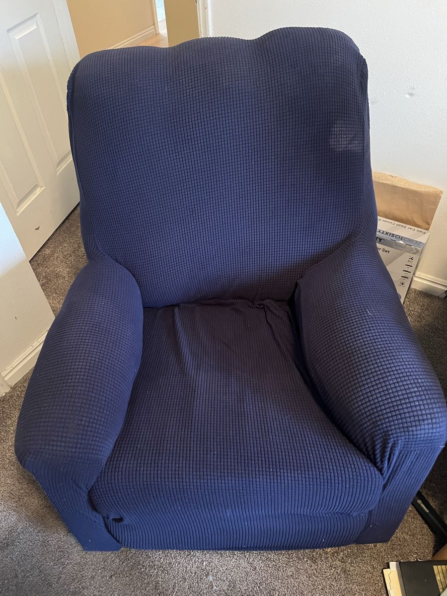 FREE Recliner Armchair with Navy Blue Stretch Slipcover. RECLINER HANDLE IS LOOSE/BROKE