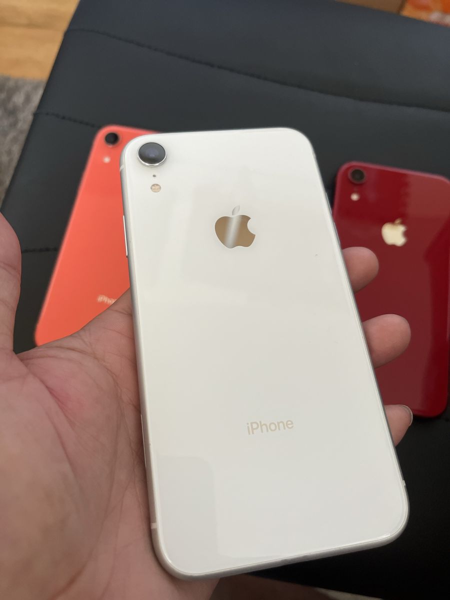 Apple iPhone XR - 128GB . Unlocked - nice Colors (White, Coral, Red).