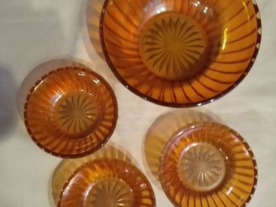 Carnival Glass Berry Bowl Set - Vintage