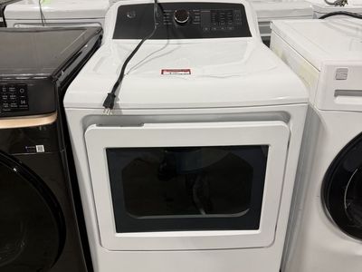 HUGE SAVINGS NOW! GE WHITE GAS DRYER- HURRY!