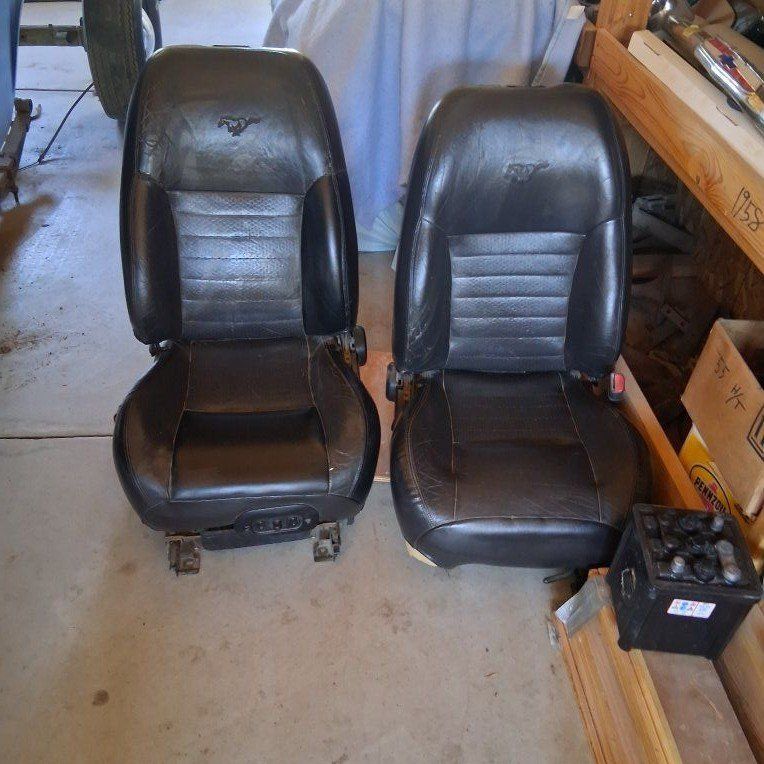 Ford mustang seats