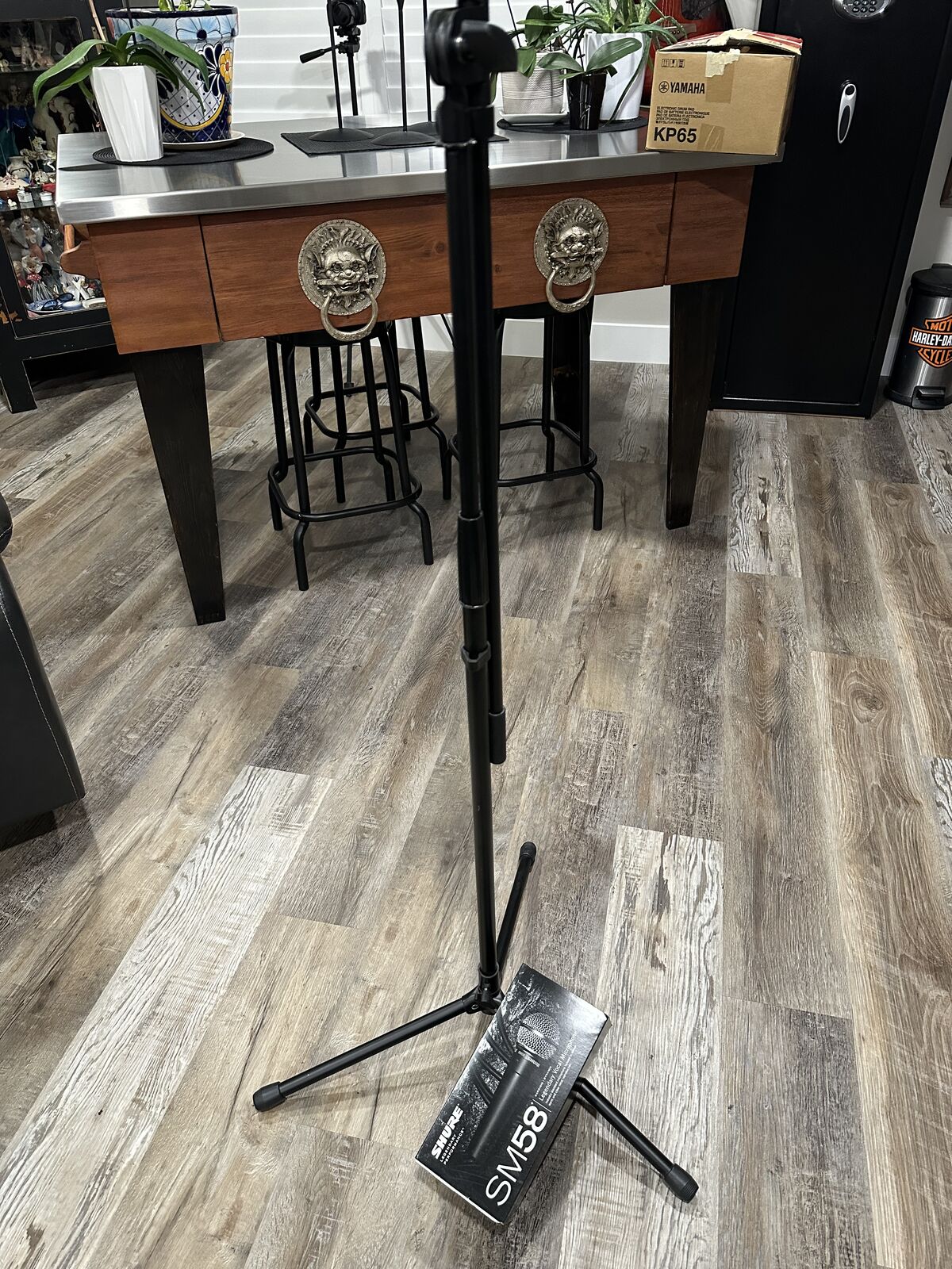 Shure sm58 with boom mic stand