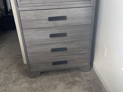 Gray Wood Grain 6 piece set with Shutter Design